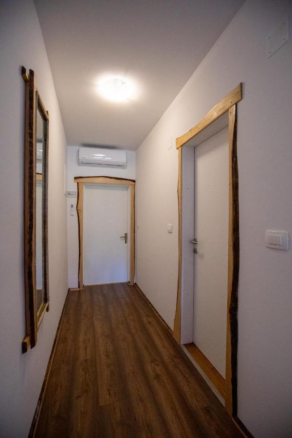 Apartman Mila Josipdol Ngoại thất bức ảnh